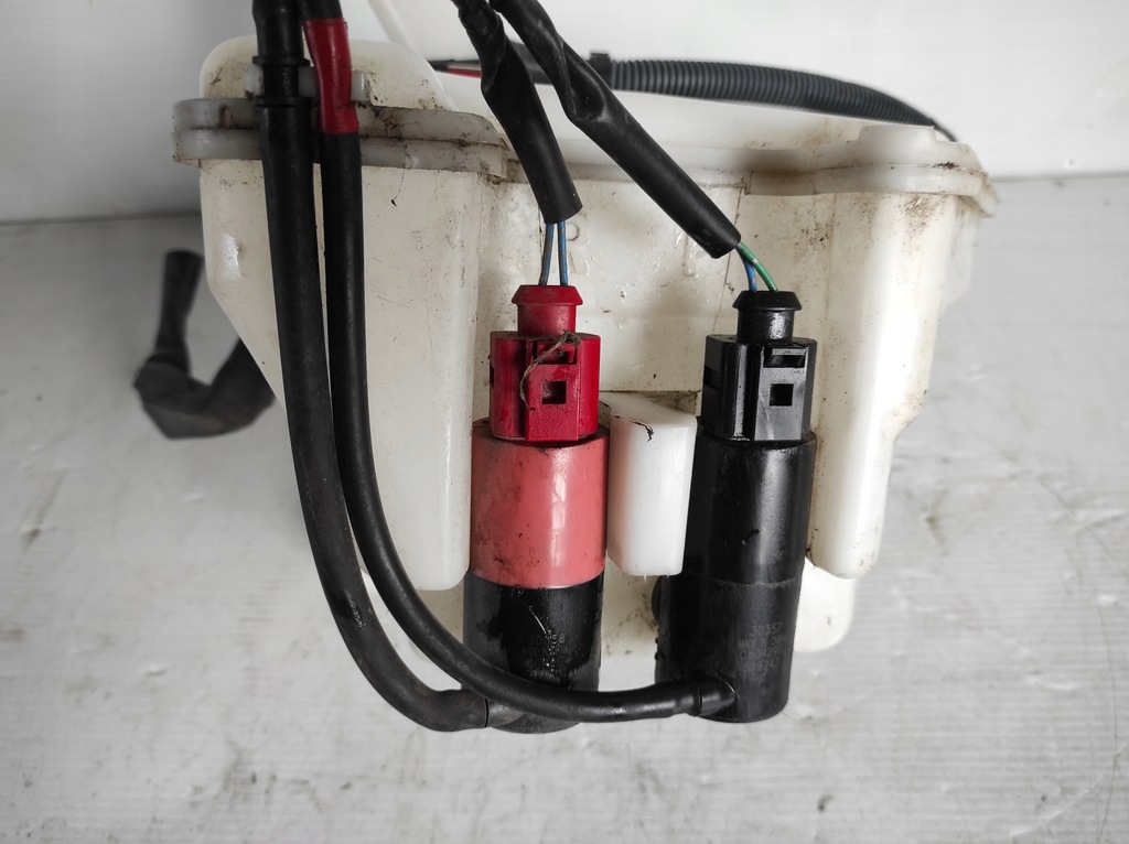 фото №4, Бак омывателя toyota yaris ii