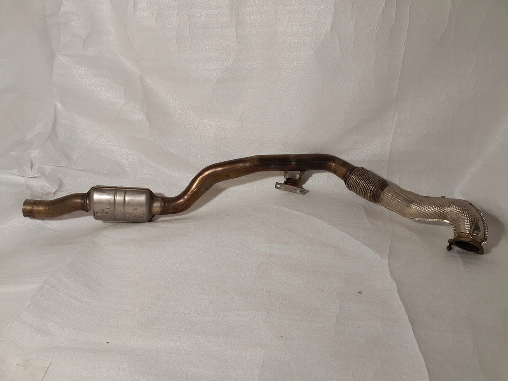 фото №1, Audi s4 s5 b9 f5 8t гаситель труба выхлопная 8w0253211c