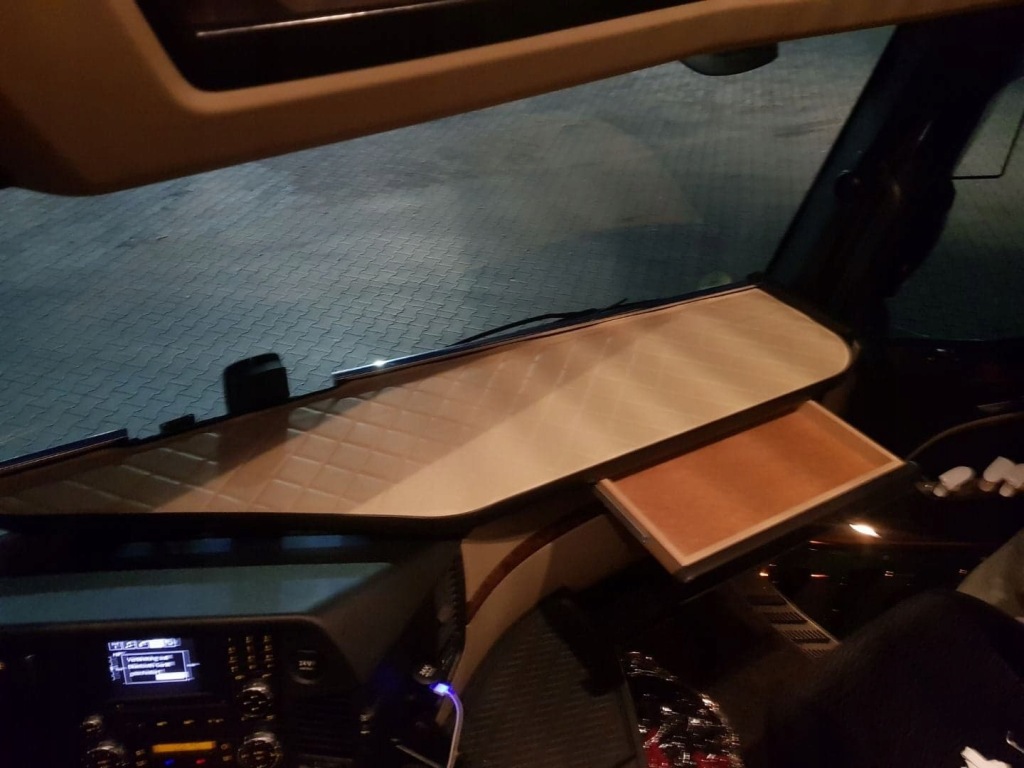 фото №2, Полиця stolik велика з шухляда mercedes actros mp4