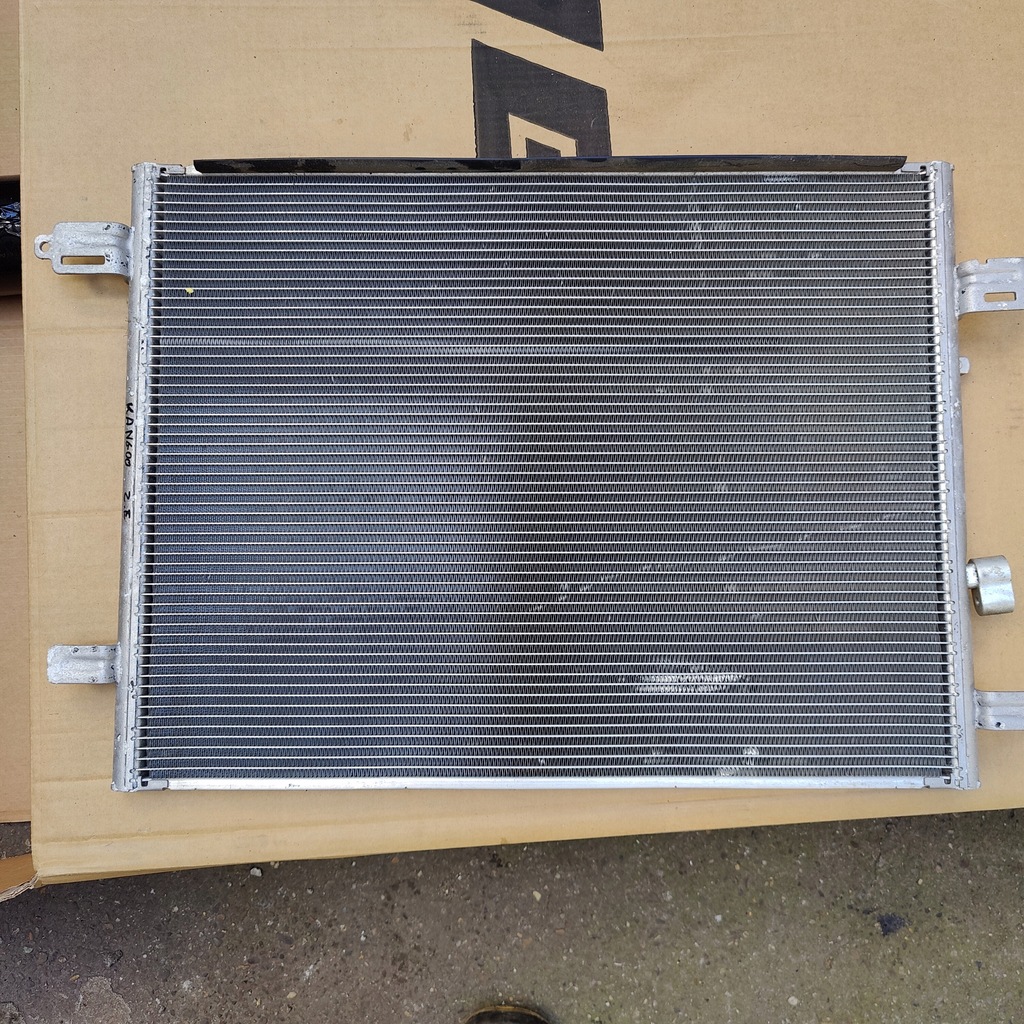 фото №1, Renault kangoo ze радиатор кондиционера