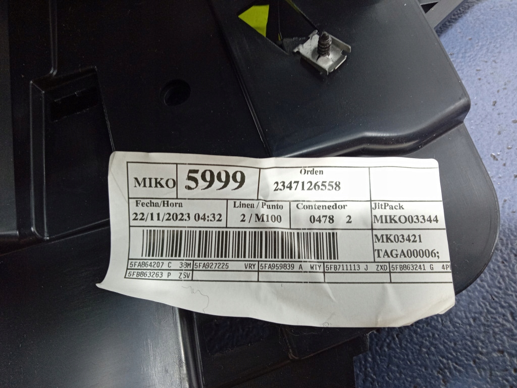 фото №11, Seat leon iv 4 20- туннель средний подлокотник eu 5fa864207c