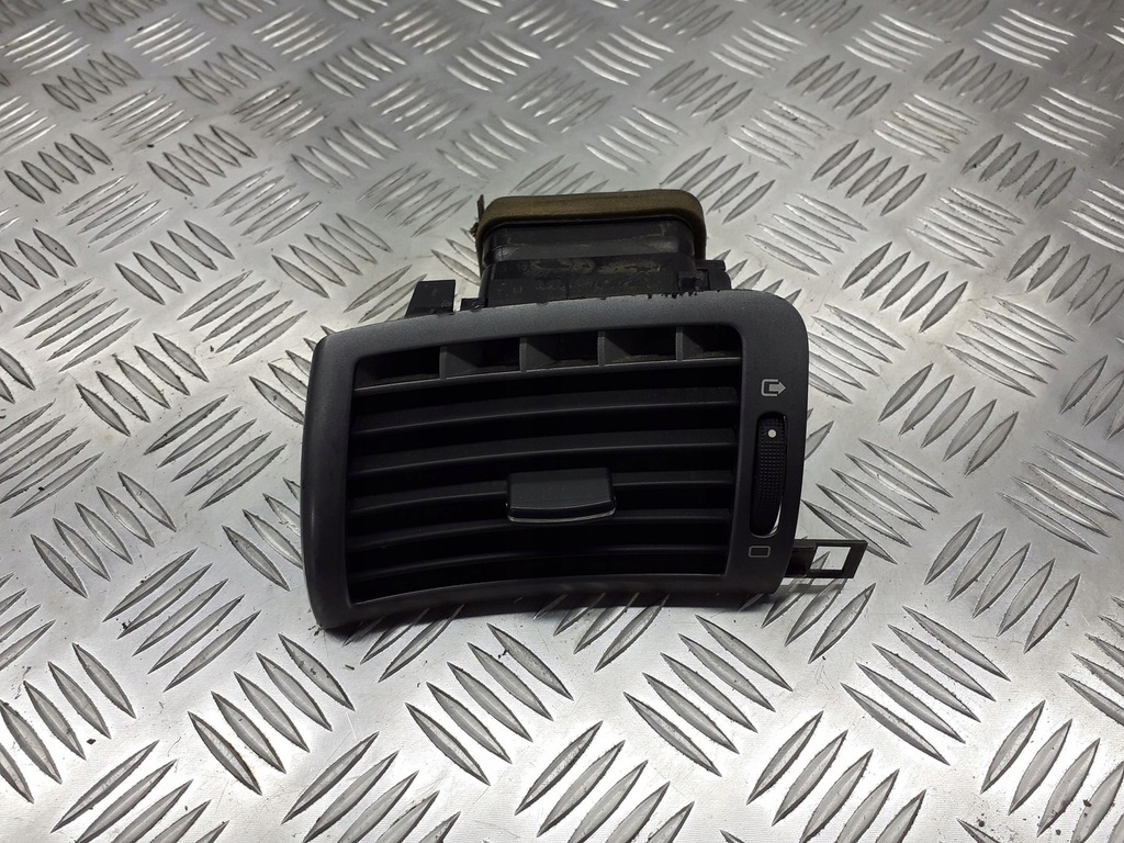 фото №1, Решётка обдув левая peugeot 407