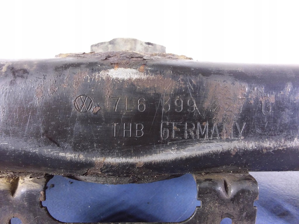 фото №5, Audi q7 4l балка кронштейн коробки 7l6399227g