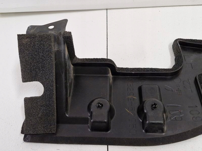 Lexus ls460 ls накладка напрямна радіатора кронштейн лівий перед 53292-50050 Київ