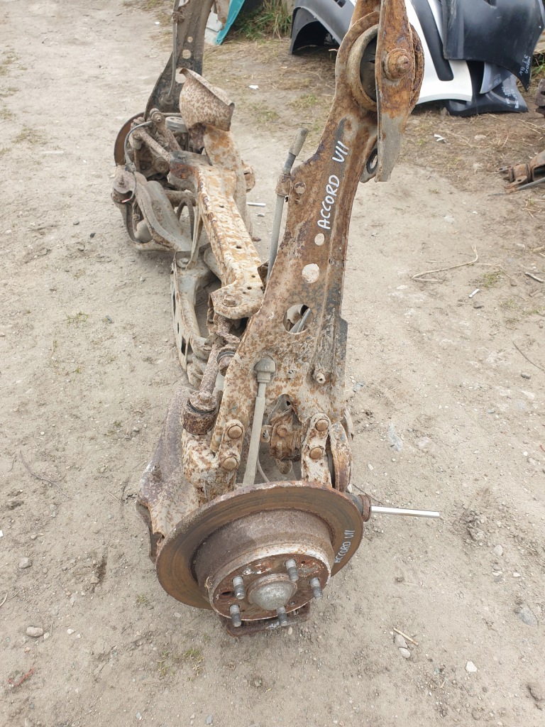 Купити Підрамник балка задня вісь  підвіска задній honda accord vii універсал