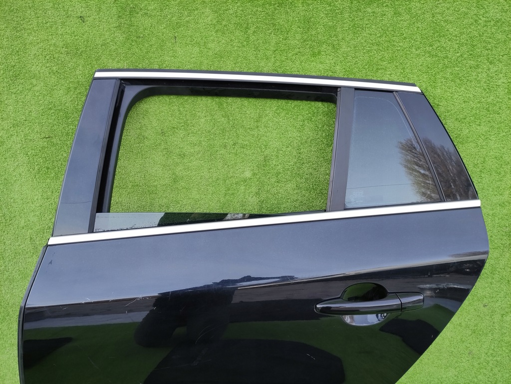 фото №5, Volvo v60 ii lift 13- дверь левая задние задняя kombi