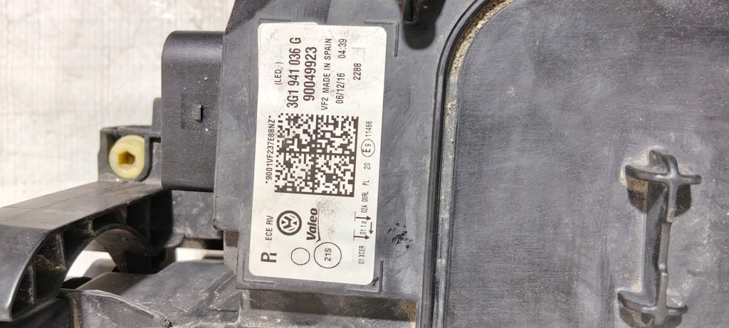 Купить Лампа передняя volkswagen passat b8