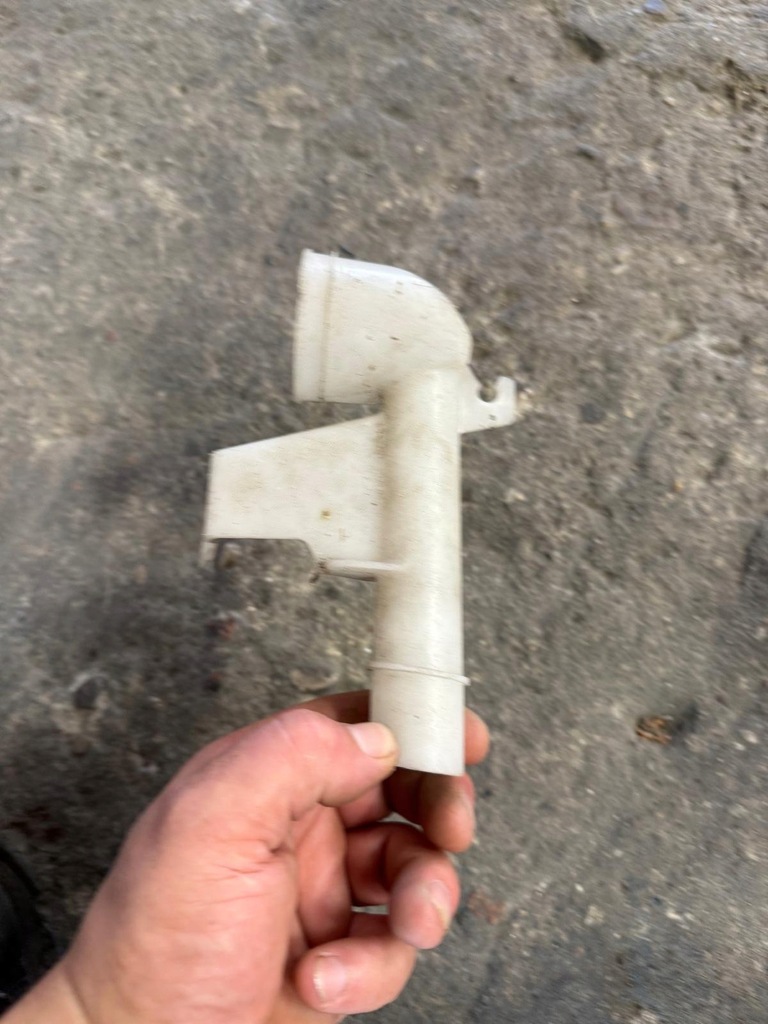 фото №1, Заливная горловина жидкость омывателя peugeot 308 ii t9 9800715580