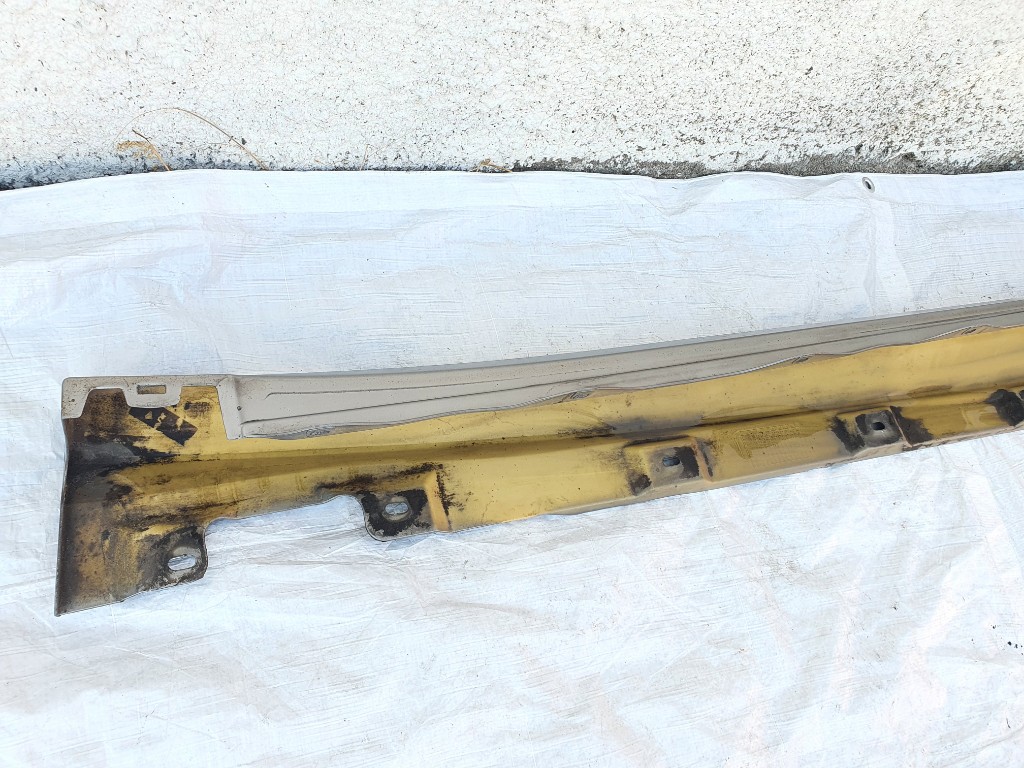 фото №11, Накладка порог правая mercedes r-klasa w251