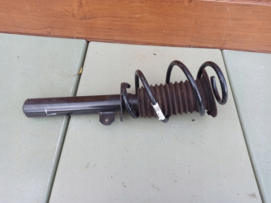 Купити Амортизатор перед лівий mini f57 6862449