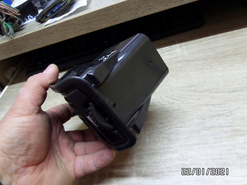 фото №4, Решітка обдув ліва volvo 440 460 60610