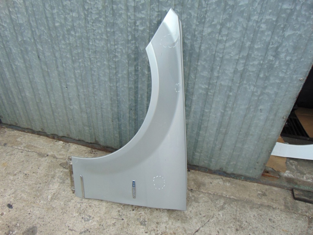 фото №1, Крыло левый перед mercedes w204 lift a204881090