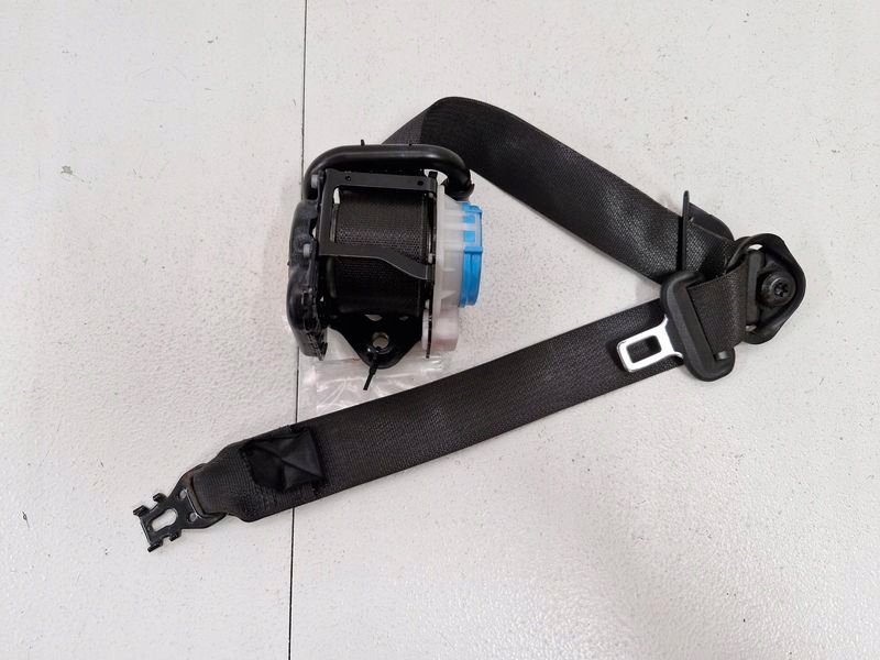 Купити Opel insignia a рестайлінг  ремінь безпеки правий перед