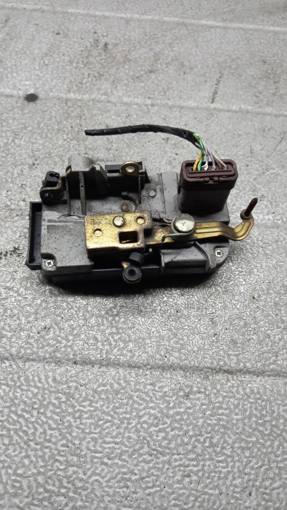 фото №1, Замок левый перед peugeot 807 2.2hdi 04r 6pin