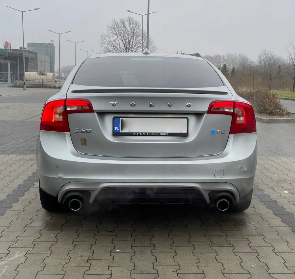 фото №10, Volvo s60 2010 спойлер r-design спойлер na кришка