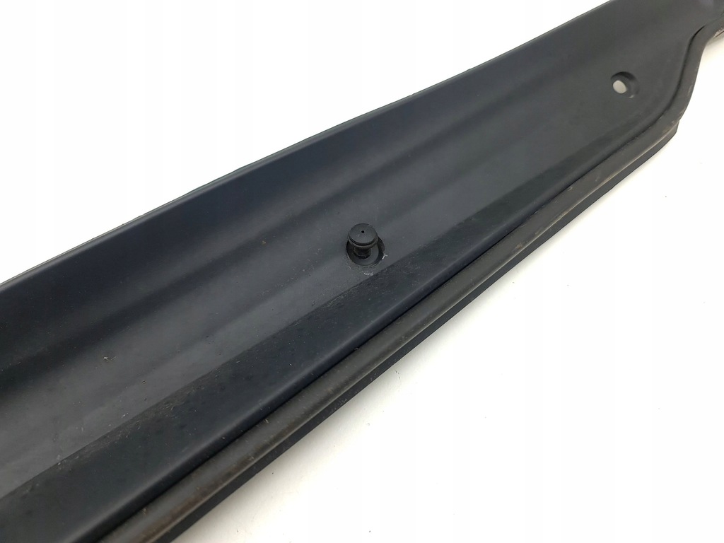 фото №6, Tesla model s 2015 прокладка кришки багажника 600757600