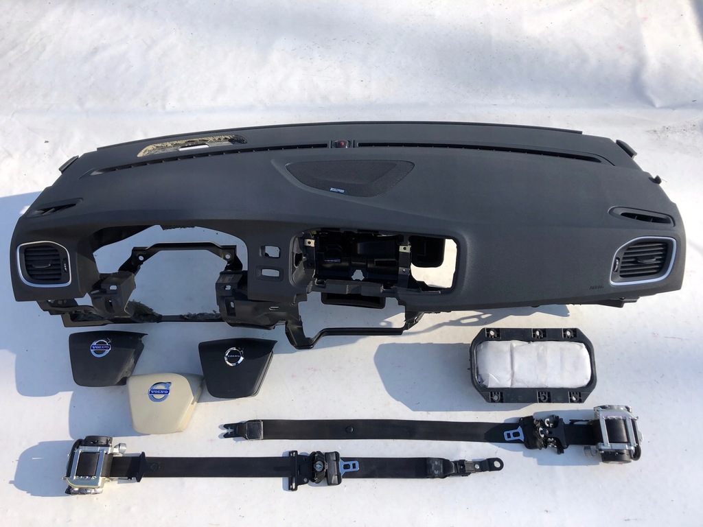 фото №1, Volvo x приборная панель приборная панель консоль подушки безопасности ремни