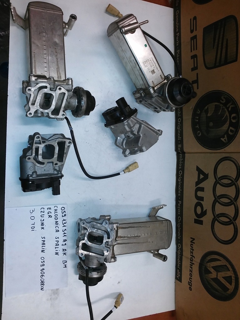 фото №1, Радіатор вихлопних газів egr audi q7 4m0 a4 a5 8w 3.0 tdi