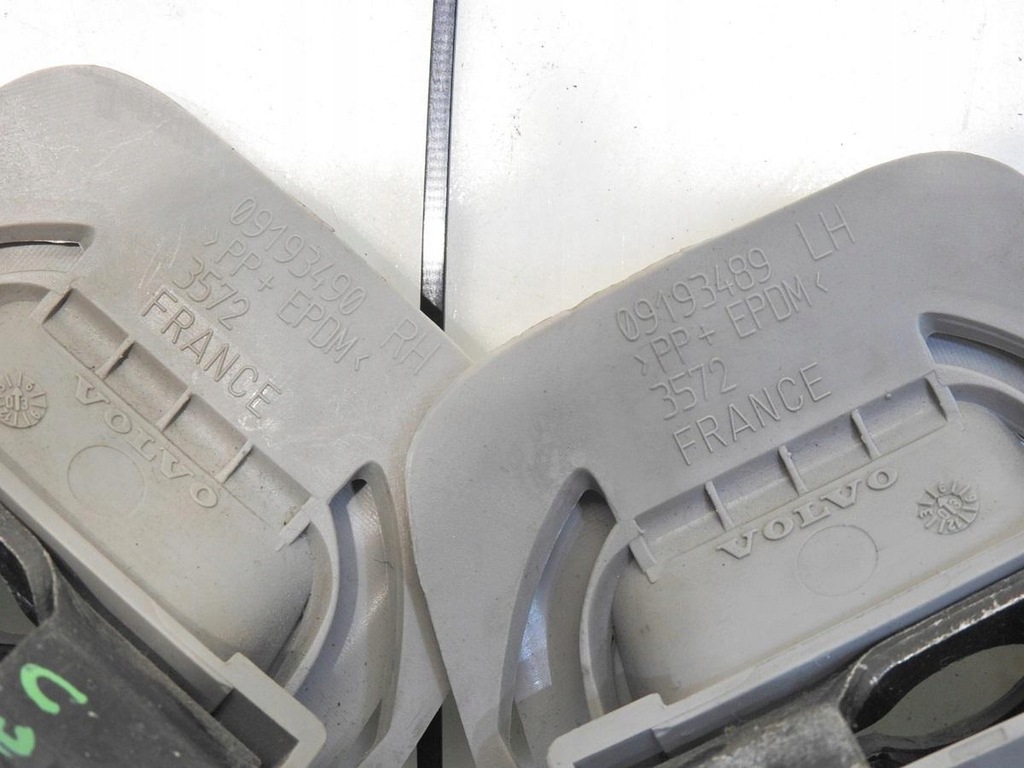 фото №7, Кронштейн кронштейн шторка volvo v70 ii