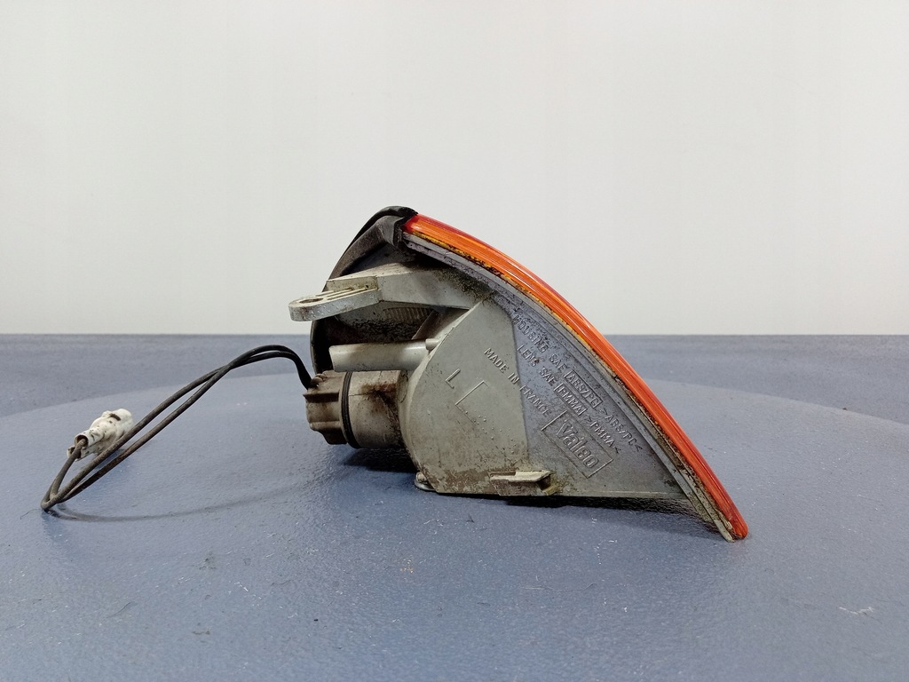 фото №4, Suzuki swift iii 96-04 поворотник перед левый