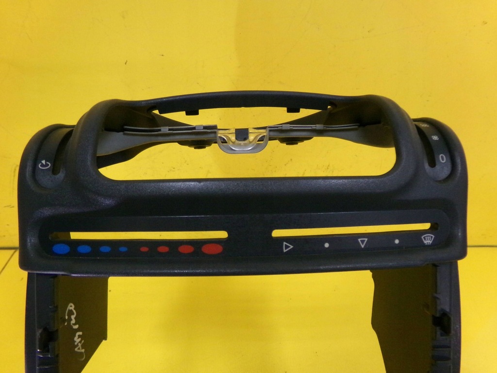 фото №6, Рамка радио panela smart fortwo cabrio 993790002 nr66