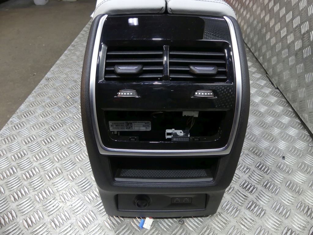 фото №12, Bmw x5 g05 туннель средний подлокотник консоль разные цвета