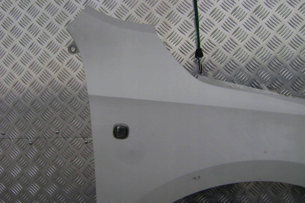 фото №3, Skoda rapid toledo iv - крила правий