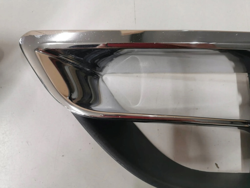 Решётка бампера передний bmw 2 f44/f45 luxury правый  1 левая 593. Недорого