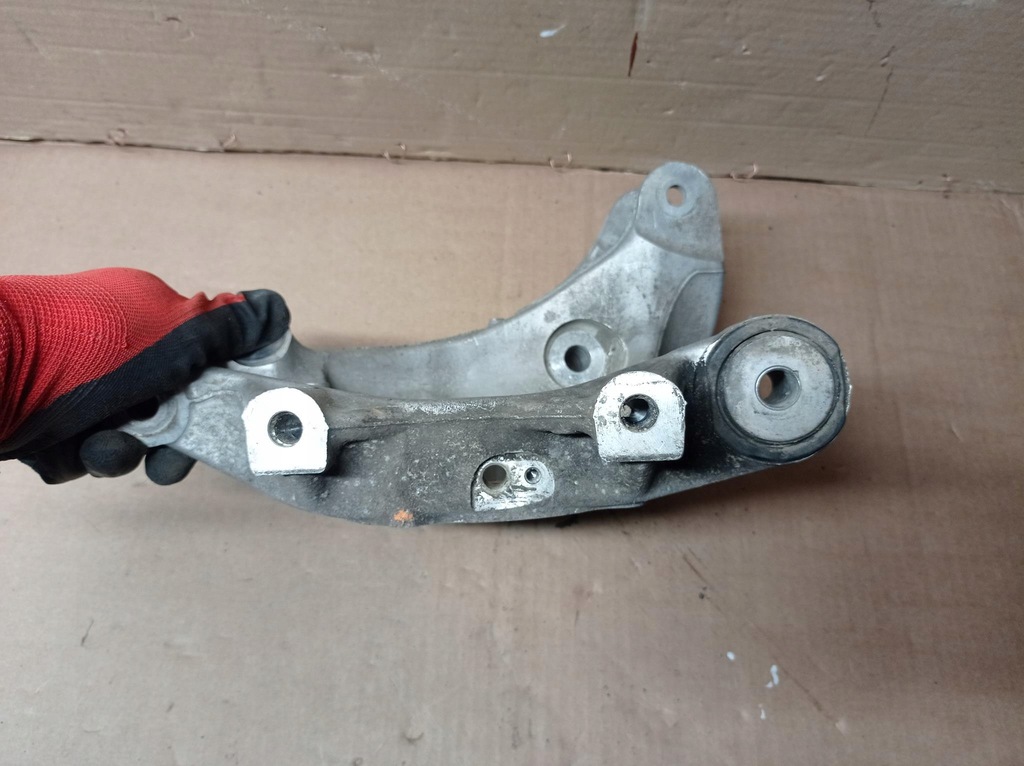 фото №6, Поворотный кулак правый задняя porsche cayenne 2010-2016 oryg