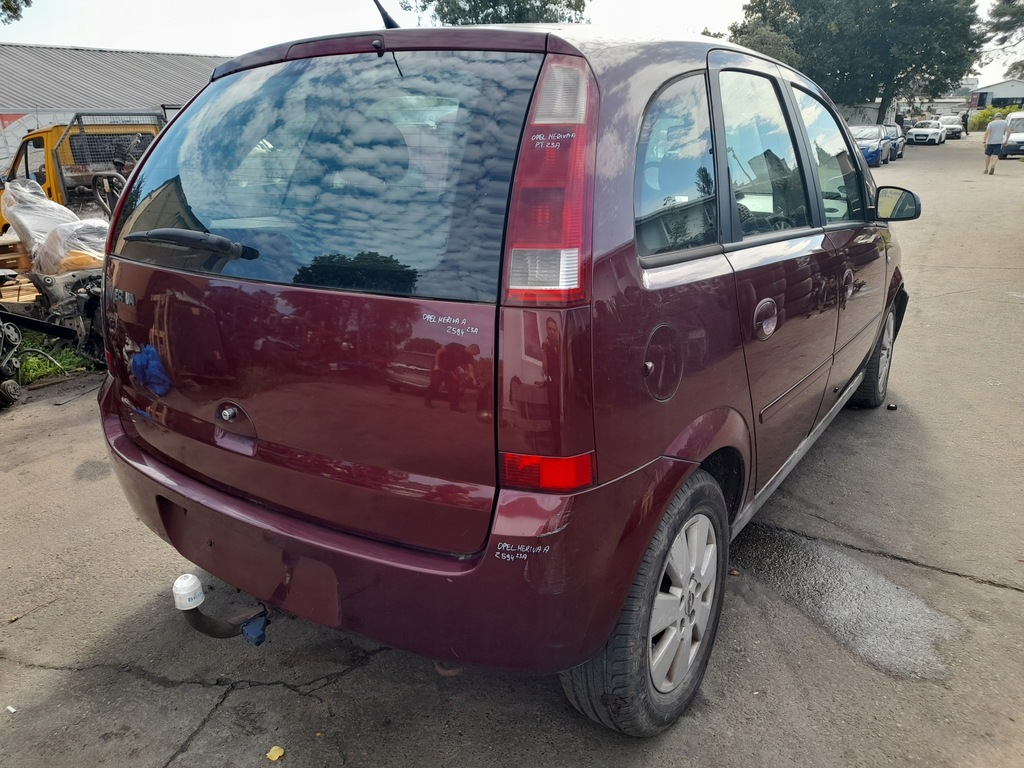 фото №11, Opel meriva a лампа правый задняя правая задняя