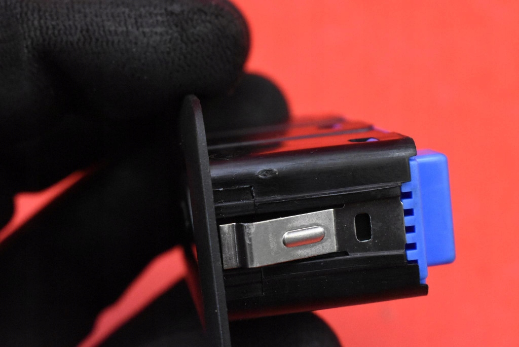 фото №9, Выключатель кнопка закрытия крышки 9275119 bmw 4 f36 13-17