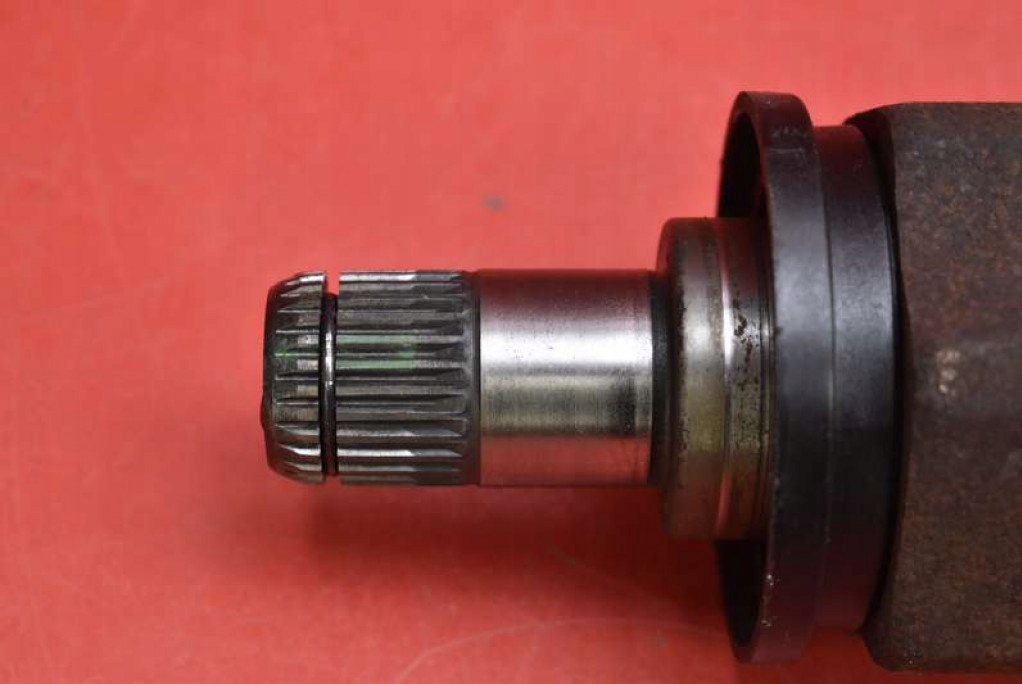 Привідний вал ліва перед автоматична коробка передач 7591681 bmw x1 e84 3.0i 305 km xdrive 12-15 в Україні