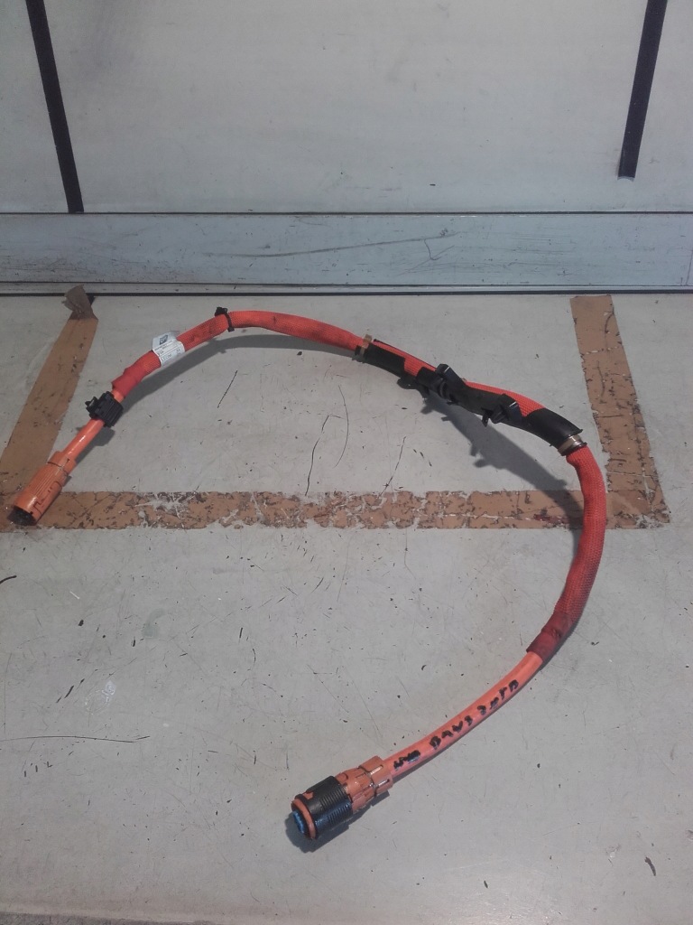 фото №1, Bmw 3 f30 шланг wysokiego напряжения 6824109 330e