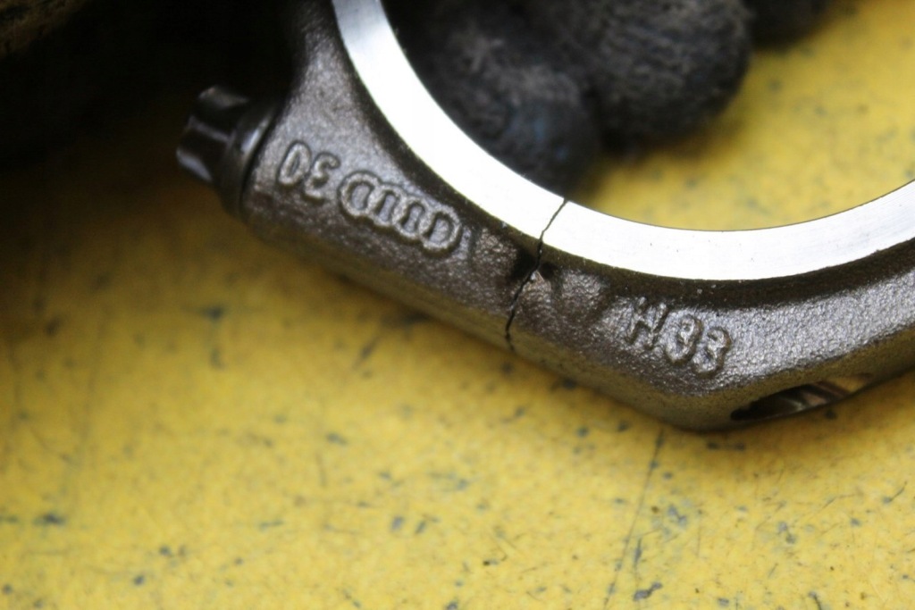 Шатун шату́н 059ab a4 b7 a6 c6 2.7 tdi bpp в Україні