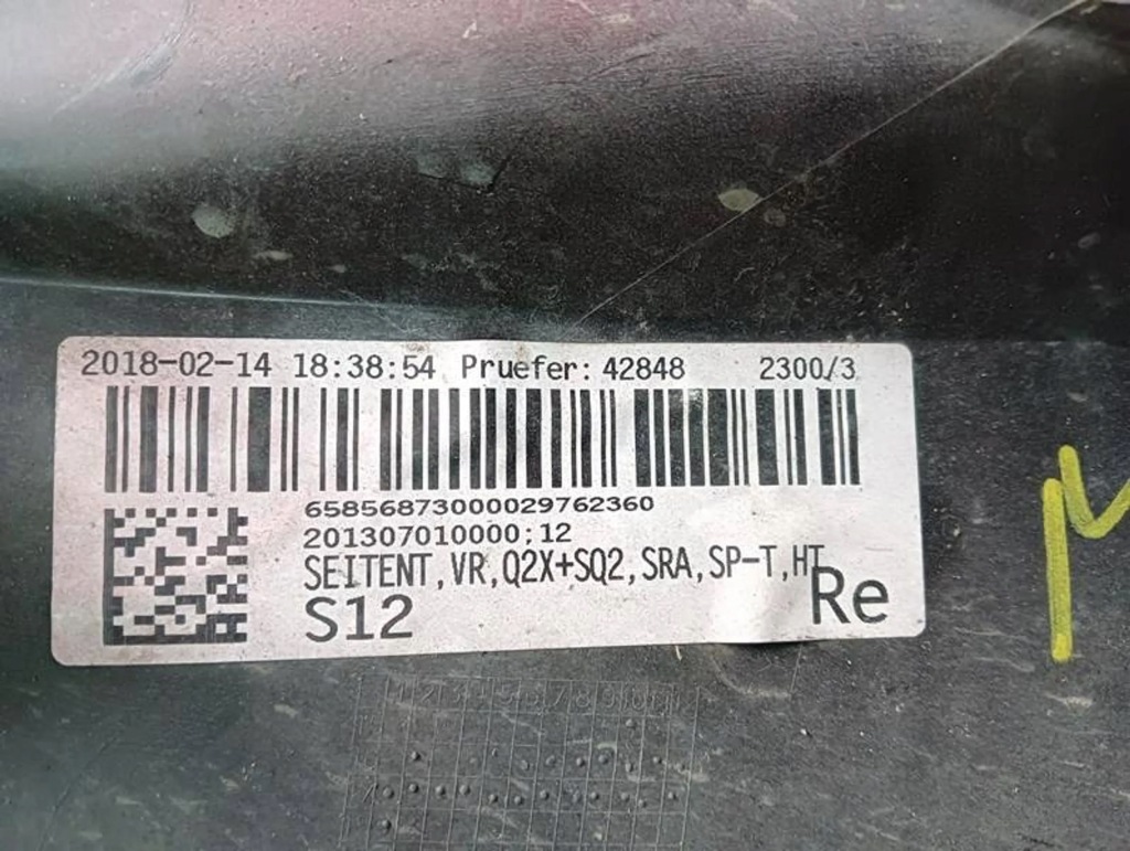 M9 правий перед кутик бампер audi q2 s-line 81a807438a Зі Шроту