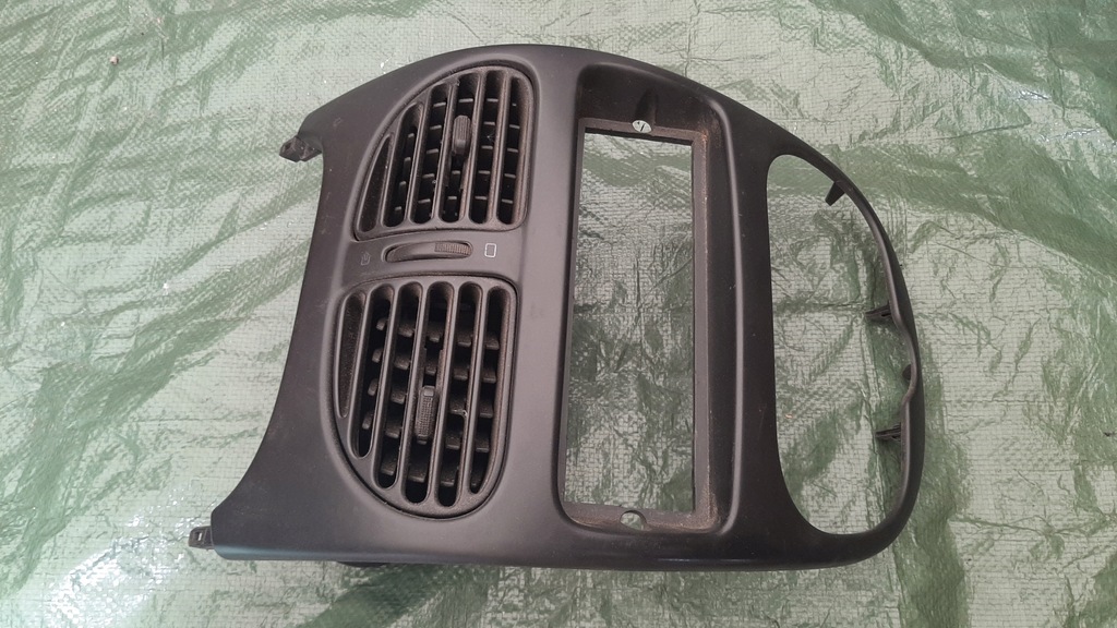 фото №4, Рамка обдув решётки панель peugeot 206 9634095377