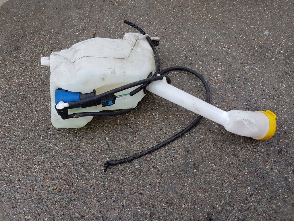 фото №1, Бачок омывателя twingo iii smart