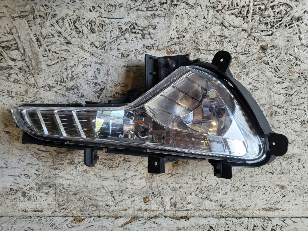 фото №1, Kia sportage iii 10-16 противотуманная фара правый 922023w200