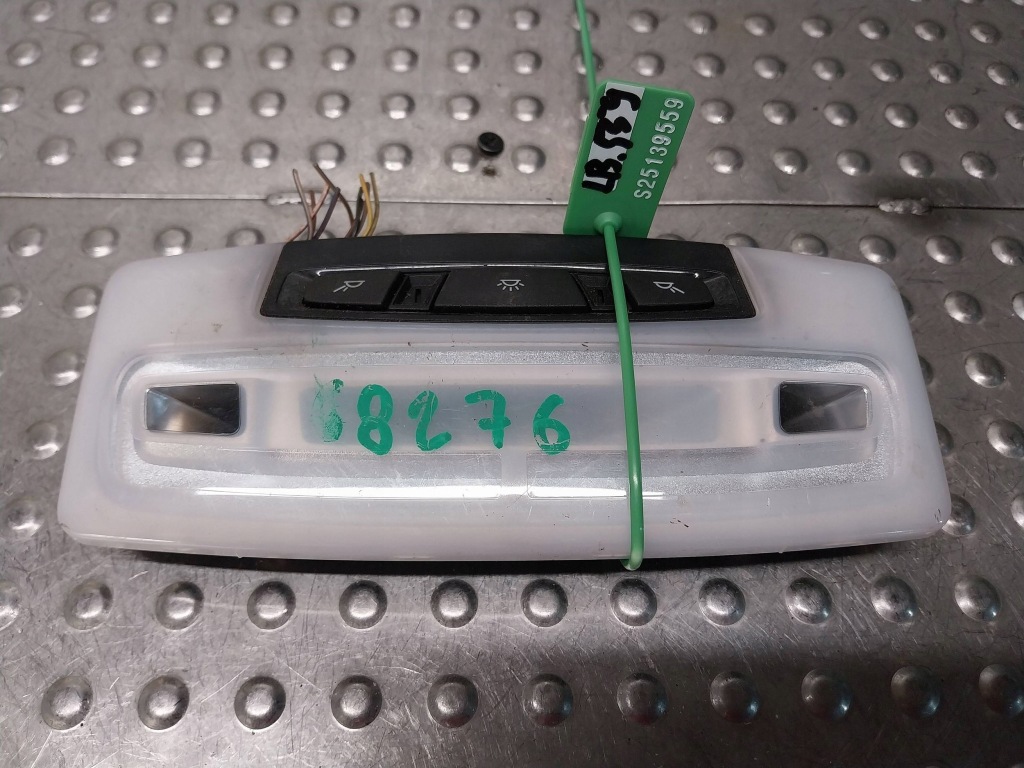 фото №1, Лампа освещение салона задняя 9277932 179349-00 bmw f39 f45 f32 f30 f16