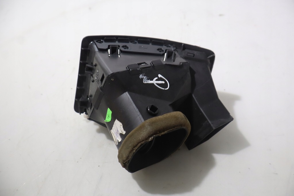 фото №3, Решітка обдув права volvo xc90 i