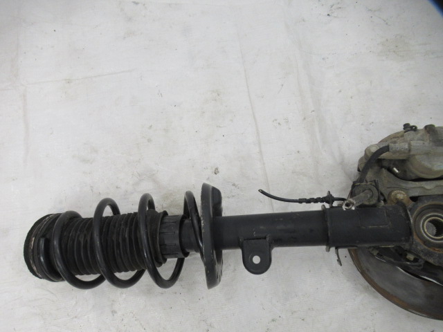 фото №11, Fiat 500 l амортизационная стойка поворотный кулак амортизатор левый