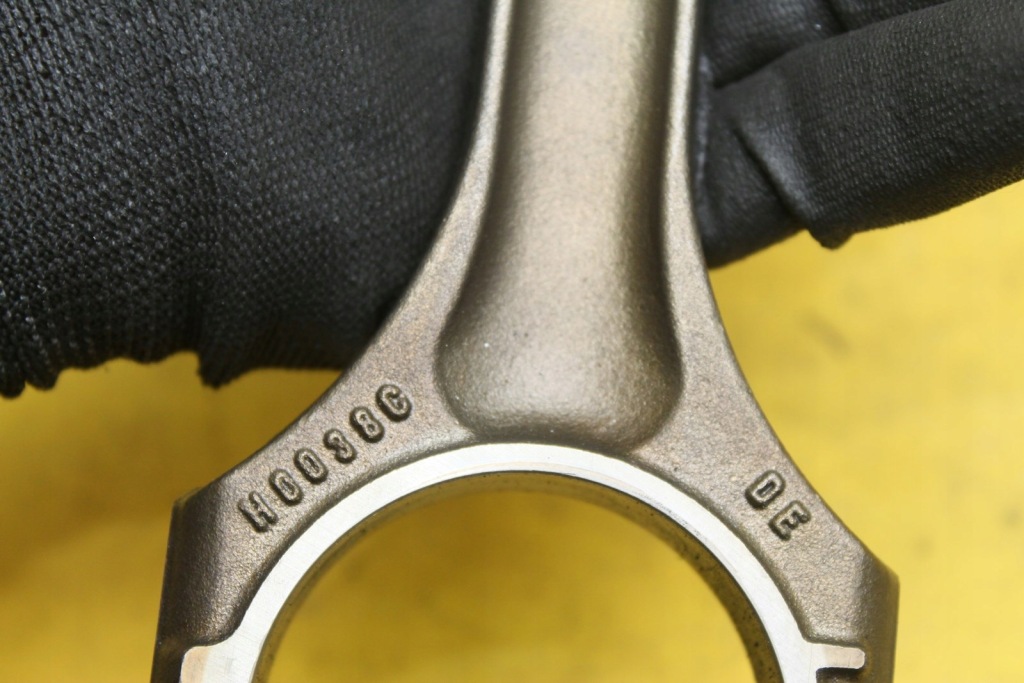 фото №6, Поршень шатун phaeton 3.2 fsi ayt 021e