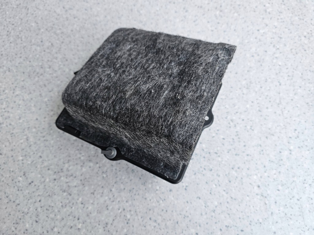 фото №1, Jeep grand cherokee wl решітка вентиляційна багажника ліва