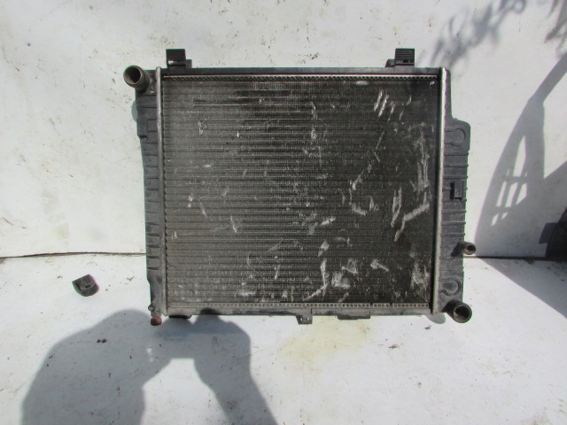 Купити Радіатор води mercedes w202 2,2 cdi