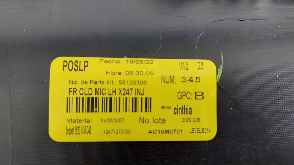 фото №9, Mercedes glb x247 w247 молдинг накладка двері лівий перед