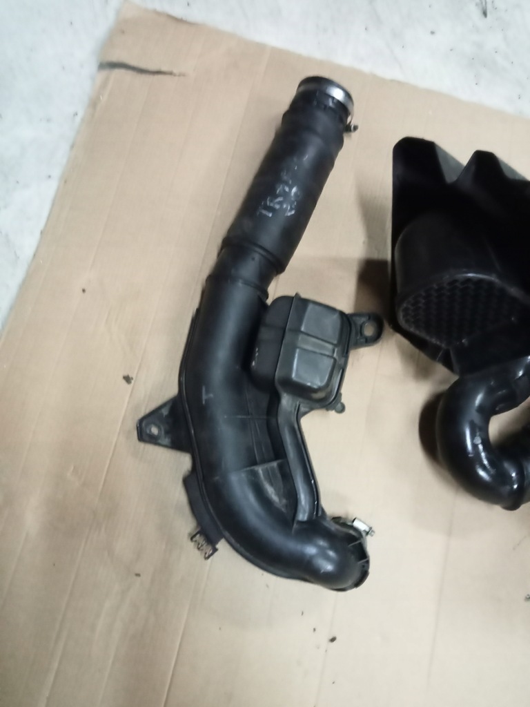 фото №1, Труба waz повітрозабірник шланг повітря renault trafic iii fl lift iv 165756662r