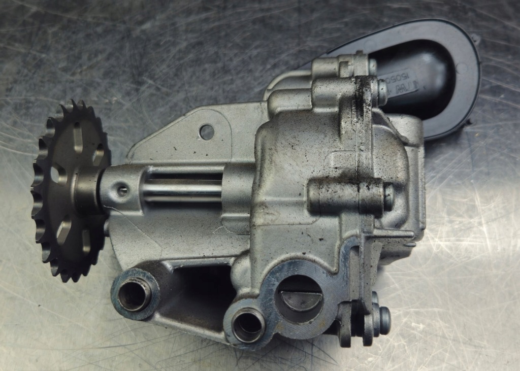 фото №1, Renault trafic iii 1.6dci r9m насос оливи 150001650r