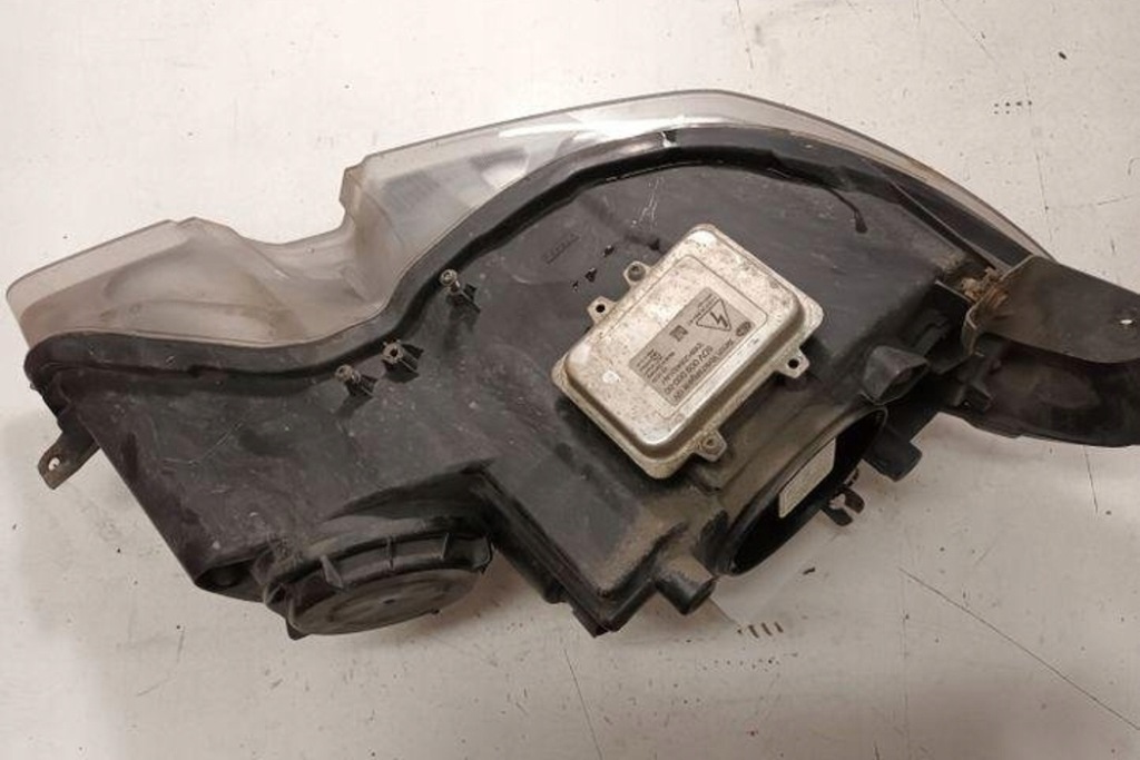 фото №9, Лампа левая передняя jaguar xf x250 5dv00900000 3.0l дизель 177kw 2010