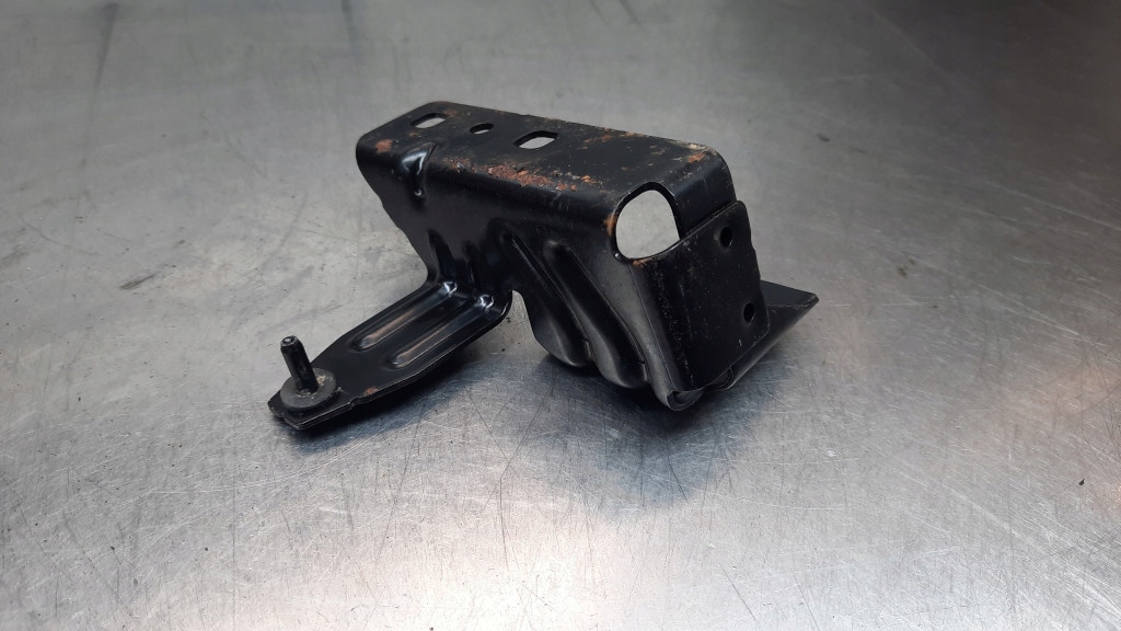 фото №3, Кронштейн кронштейн 30763473 volvo v70 iii 2.5t 07r