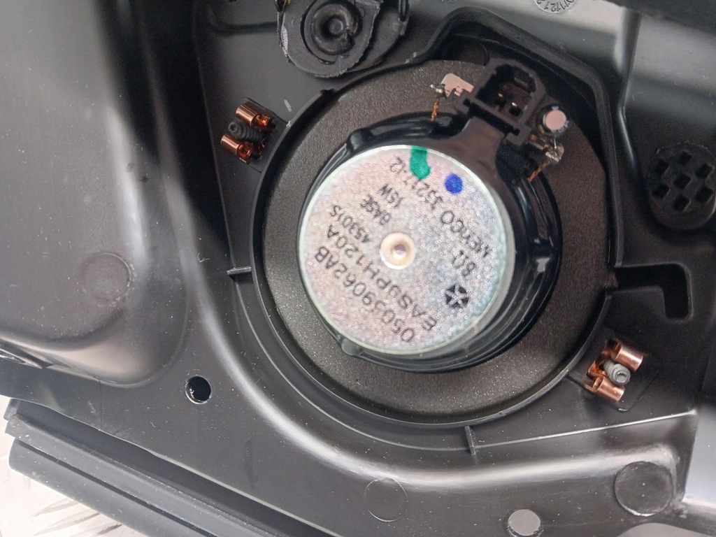 фото №12, Chrysler pacifica 05059062ab панели приборная, консоль